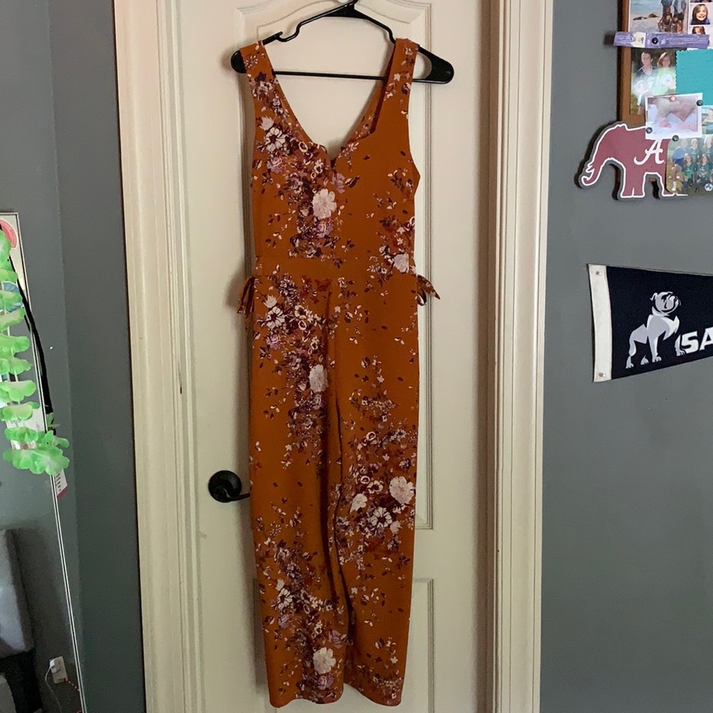 orange jumpsuit
